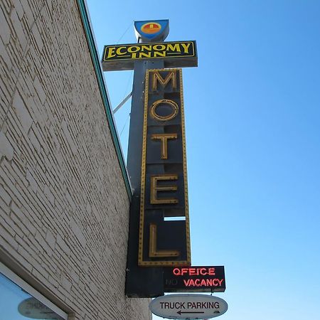 Economy Inn 온타리오 외부 사진